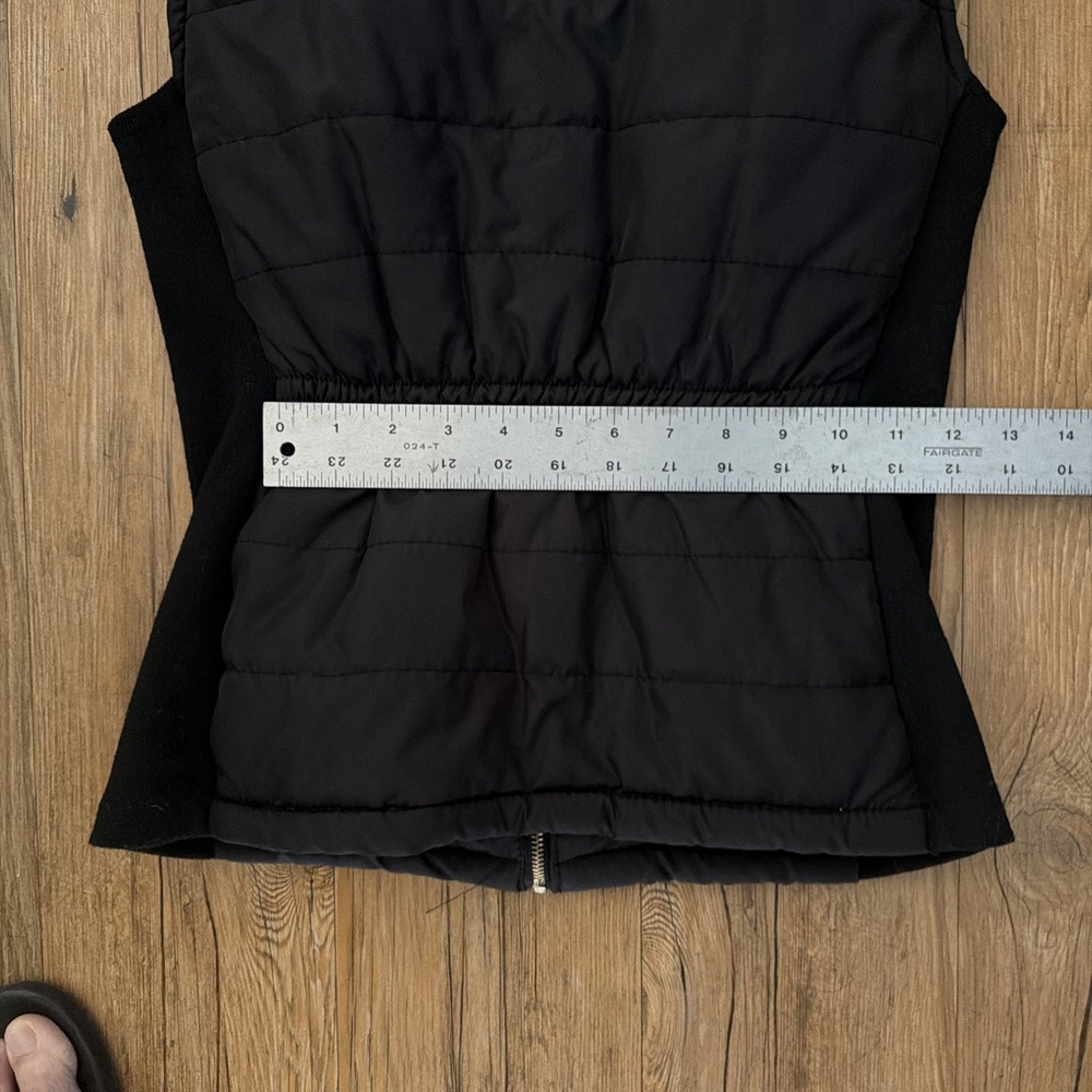 Miss Lili Women's Black Vest Faux Fur Size Petite Small Full Zip Pockets E247 - Picture 7 of 8